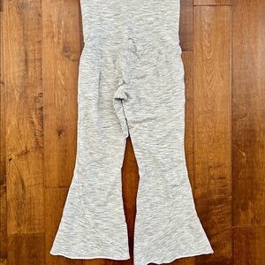 Free People Movement gray cropped crop flare pants size XS